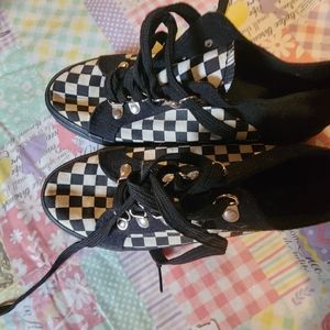 Hot topic black and white checkered sneakers. Size 9